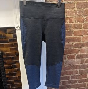 Outdoor Voices Warmup 3/4 Legging XS Black and Navy